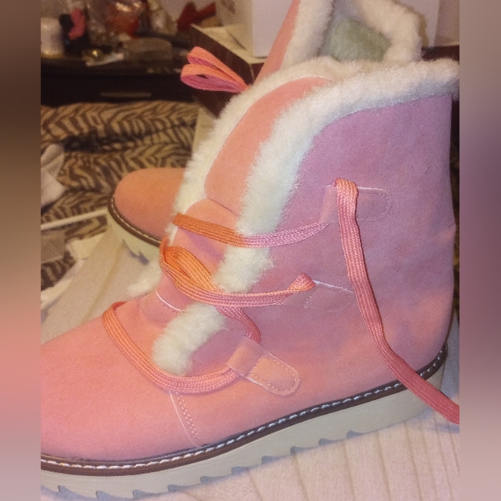 Women Pink boots